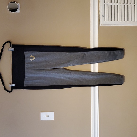 True Religion Womens Leggings In Black And Gray Size S - Picture 1 of 7